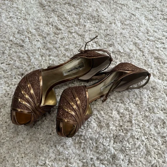 Nina size 9 bronze/copper gold shimmer peep toe pumps-EUC - Picture 4 of 10
